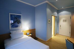 MOMA1890 Boutique Hotel