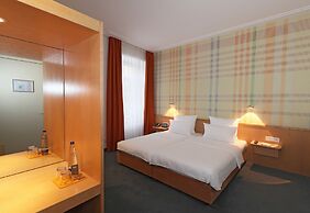 MOMA1890 Boutique Hotel