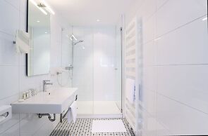 MOMA1890 Boutique Hotel