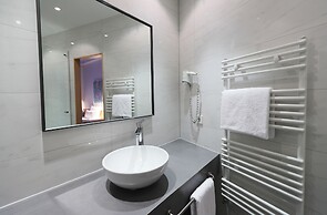 MOMA1890 Boutique Hotel