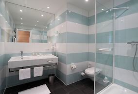 MOMA1890 Boutique Hotel