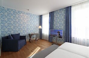 MOMA1890 Boutique Hotel