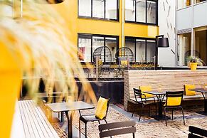 Post-Plaza Hotel & Grand Café