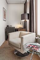 Post-Plaza Hotel & Grand Café