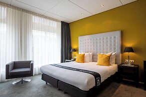 Post-Plaza Hotel & Grand Café