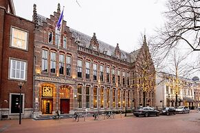 Post-Plaza Hotel & Grand Café