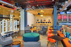 Aloft Houston by the Galleria