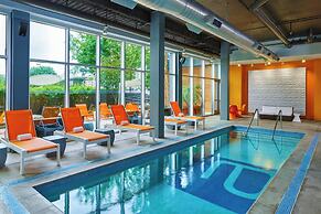 Aloft Houston by the Galleria