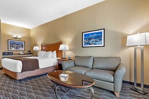 Best Western Plus Swiss Chalet Hotel & Suites