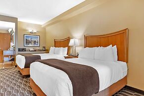 Best Western Plus Swiss Chalet Hotel & Suites