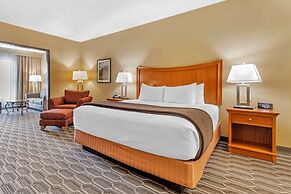 Best Western Plus Swiss Chalet Hotel & Suites