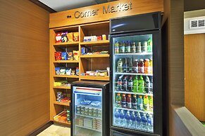 Fairfield Inn & Suites by Marriott Lexington North