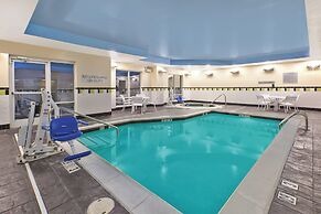Fairfield Inn & Suites by Marriott Lexington North