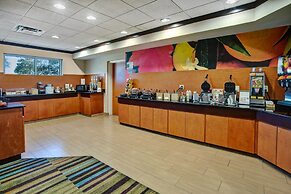Fairfield Inn & Suites by Marriott Lexington North
