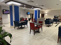 Holiday Inn Express & Suites Williamsport by IHG