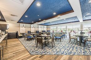 Rockport Inn And Suites