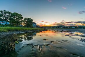 Rockport Inn And Suites