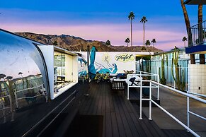 The Skylark a Palm Springs Hotel