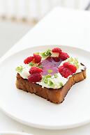 The Skylark a Palm Springs Hotel