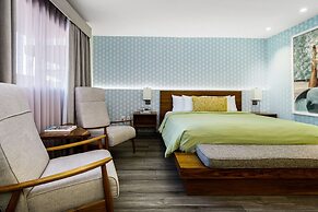 The Skylark a Palm Springs Hotel