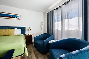 The Skylark a Palm Springs Hotel