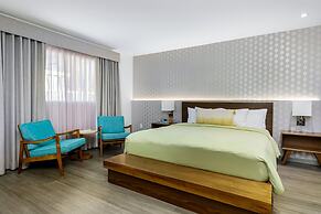 The Skylark a Palm Springs Hotel