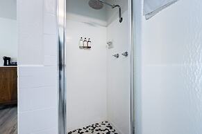 The Skylark a Palm Springs Hotel