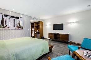 The Skylark a Palm Springs Hotel