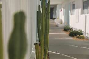 The Skylark a Palm Springs Hotel