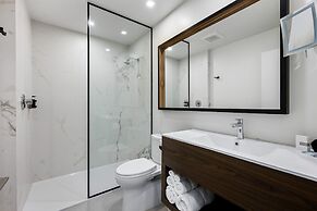 The Skylark a Palm Springs Hotel