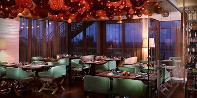 Solé Miami, A Noble House Resort