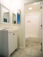 Siegel Slots and Suites