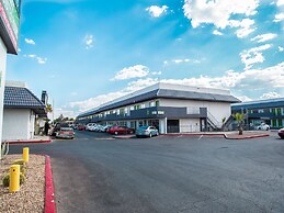 Siegel Slots and Suites