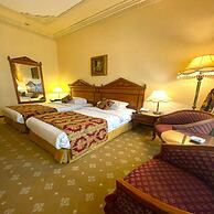 Serenada Golden Palace - Boutique Hotel