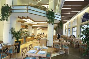 Serenada Golden Palace - Boutique Hotel