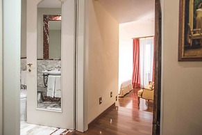 Golden Tower Hotel & Spa