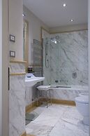 Golden Tower Hotel & Spa