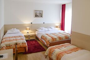 Viv Hotel