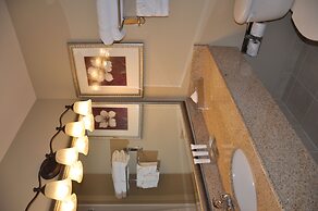 Country Inn & Suites by Radisson, Covington, LA