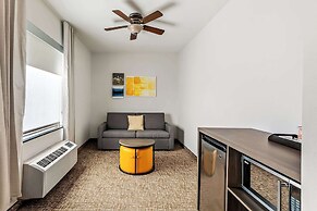 Comfort Inn & Suites Donna near I-2