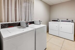 La Quinta Inn & Suites by Wyndham Lumberton