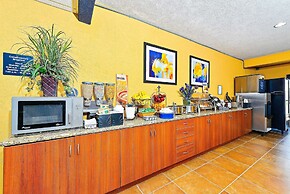 Microtel Inn & Suites by Wyndham New Braunfels