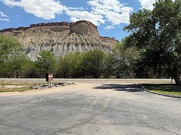 Cathedral Valley Inn
