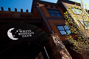 White Buffalo Club