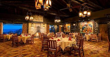 El Tovar - Inside the Park