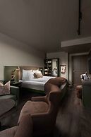 Dr. Holms Hotel