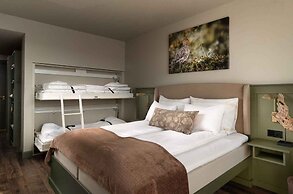Dr. Holms Hotel