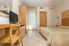 Gusmay Resort - Hotel Cala del Turco