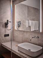IL LEON D'ORO HOTEL BARI – BY FARACE HOTELS