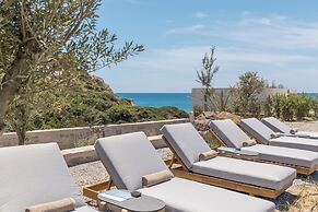 Golden Milos Beach House by Domotel